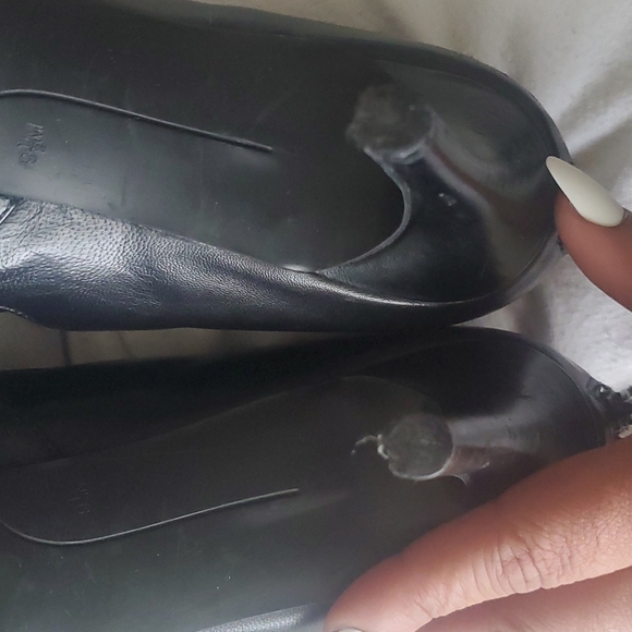 NINE WEST BOOTIES - Picture 7 of 9